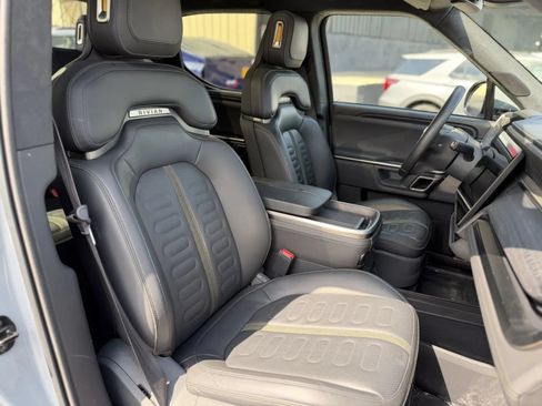 Used 2023 Rivian R1T Adventure AWD/4WD image 19