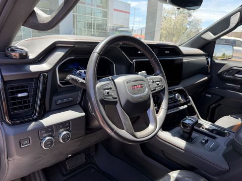 Used 2023 GMC Sierra 1500 AT4 w/ AT4 Premium Package AWD/4WD image 30