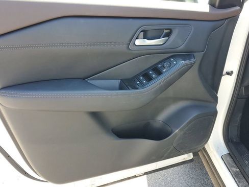 Used 2023 Nissan Rogue SV w/ SV Premium B Package AWD/4WD image 21