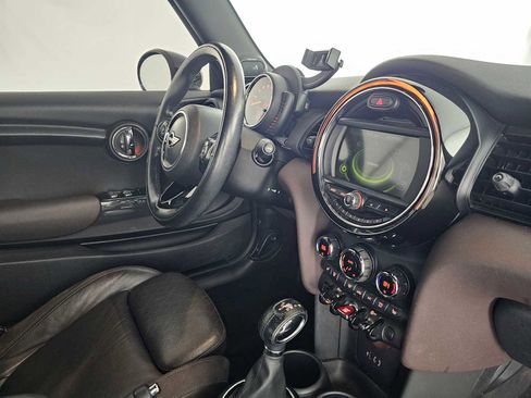 Used 2017 MINI Cooper Convertible image 11