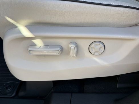 Certified 2026 Honda Odyssey Touring image 33