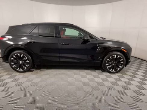 New 2025 Chevrolet Blazer EV RS image 10