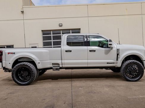 Used 2026 Ford F450 Platinum w/ Platinum Plus Package image 11