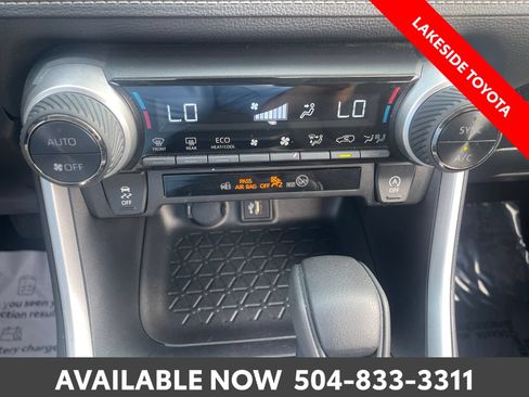 Certified 2025 Toyota RAV4 XLE FWD image 33