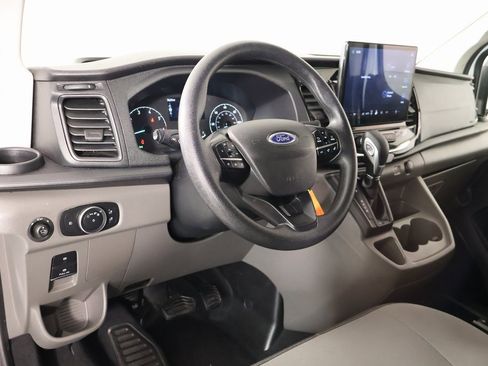 Used 2023 Ford Transit 350 XLT image 2