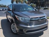 Used 2016 Toyota Highlander LE image 2