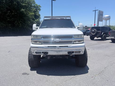 Used 2003 Chevrolet Tahoe LT RWD image 3