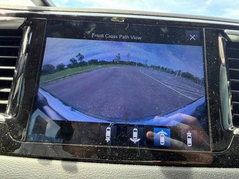 Used 2017 Chrysler Pacifica Touring-L Plus w/ Advanced Safetytec Group FWD image 34
