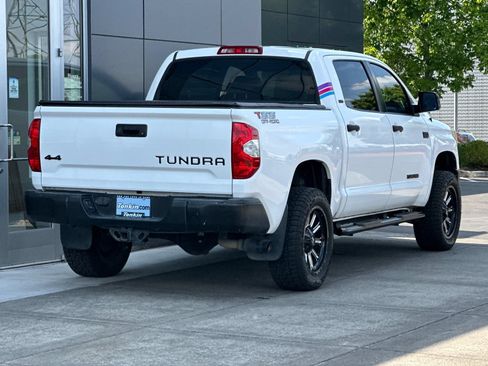 Used 2019 Toyota Tundra SR5 w/ SR5 Upgrade Package AWD/4WD image 3