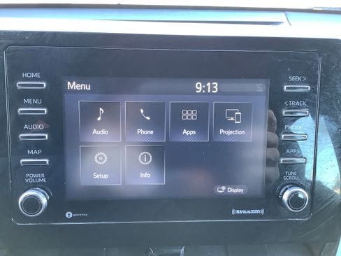 Used 2022 Toyota Camry LE image 19