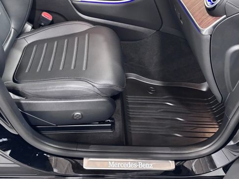 Certified 2025 Mercedes-Benz GLC 300 4MATIC image 18