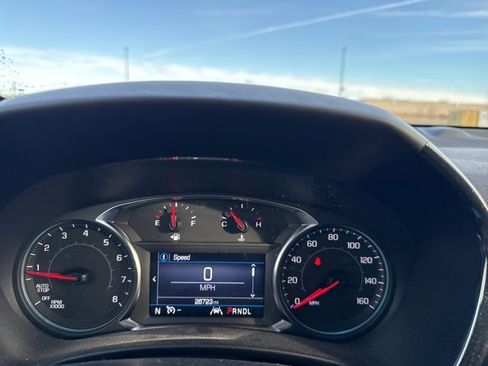 Used 2023 Chevrolet Equinox RS image 9