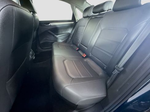 Used 2020 Volkswagen Passat 2.0T SE w/ Sunroof Package image 25