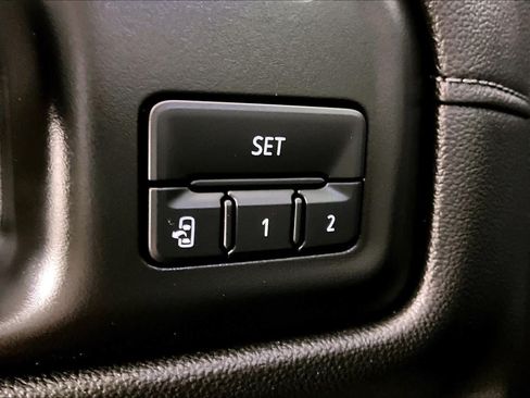Certified 2022 Chevrolet Silverado 1500 LTZ w/ LTZ Premium Texas Edition AWD/4WD image 32