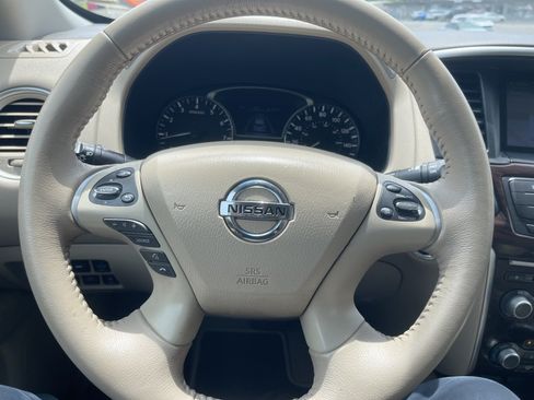 Used 2015 Nissan Pathfinder SL w/ Trailer Tow Package AWD/4WD image 13