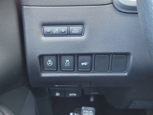 Used 2019 Nissan Murano SV AWD/4WD image 13