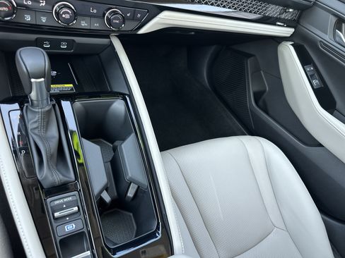 Used 2025 Honda Accord Touring image 19