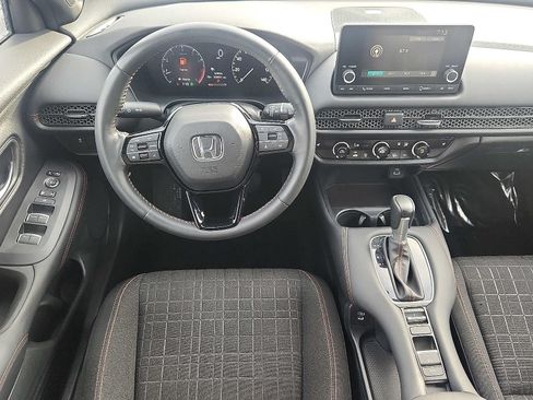 Certified 2024 Honda HR-V Sport image 11