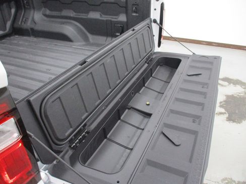 New 2026 GMC Canyon Elevation w/ Convenience Package image 11