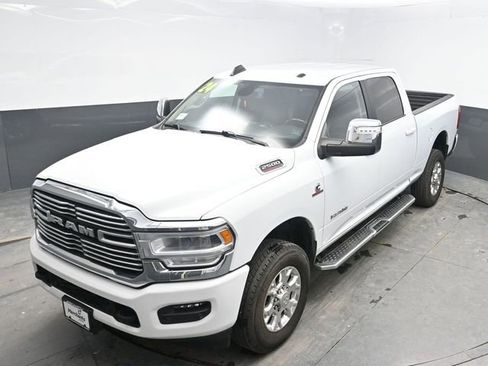 Used 2024 RAM 2500 Laramie AWD/4WD image 26