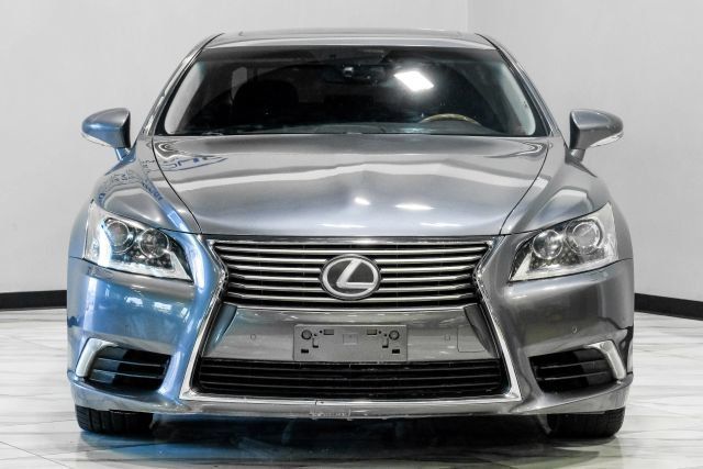 Used 2017 Lexus LS 460 w/ Comfort Package RWD image 8