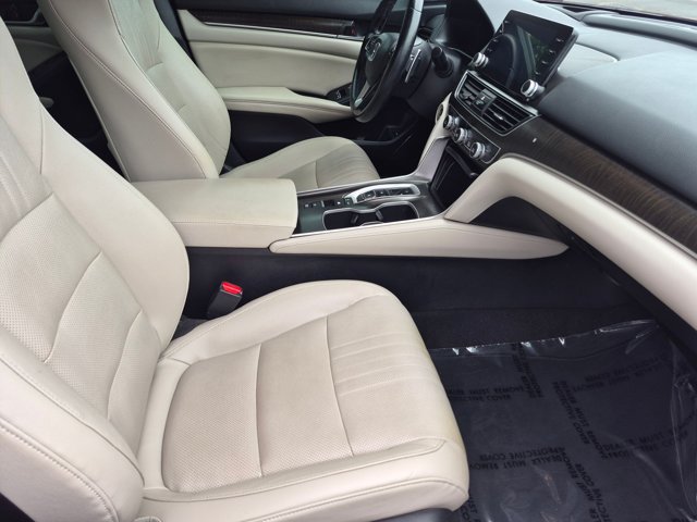 Used 2019 Honda Accord Touring image 19