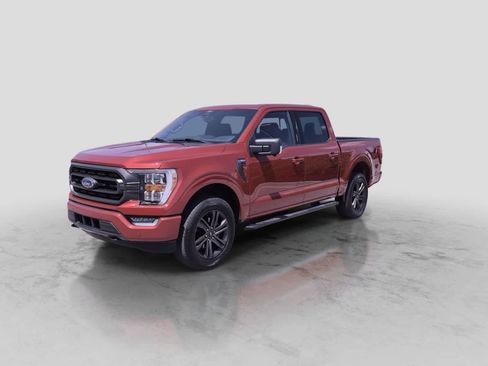 Used 2022 Ford F150 XLT w/ Equipment Group 302A High AWD/4WD image 4