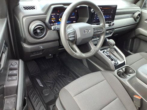Used 2024 Chevrolet Colorado Trail Boss w/ Advanced Trailering Package AWD/4WD image 8
