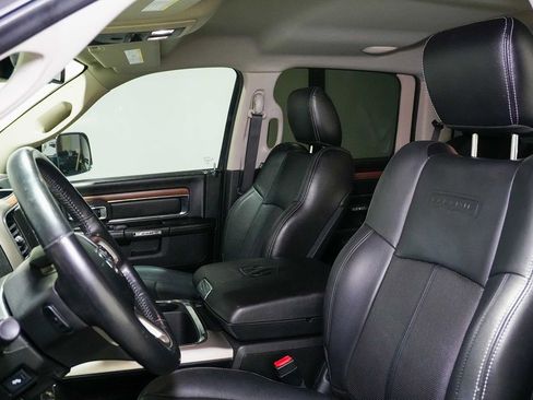 Used 2018 RAM 1500 Laramie AWD/4WD image 13