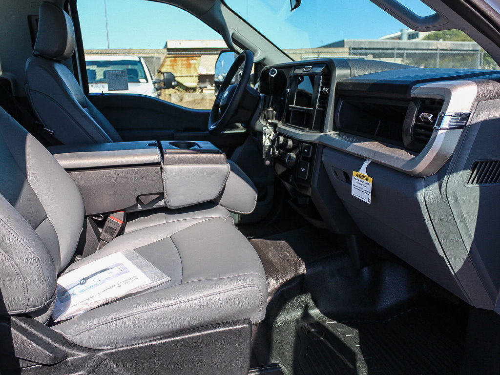 New 2025 Ford F350 XL RWD image 15