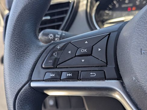 Used 2020 Nissan Rogue Sport S FWD image 18