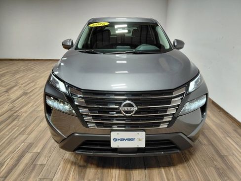 Used 2025 Nissan Rogue SV image 11