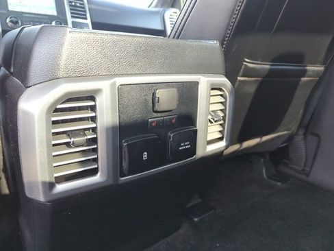 Used 2018 Ford F150 Platinum AWD/4WD image 32