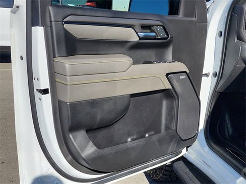 Certified 2022 Chevrolet Silverado 1500 ZR2 w/ Technology Package image 12