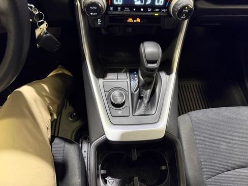 Certified 2024 Toyota RAV4 LE AWD/4WD image 20