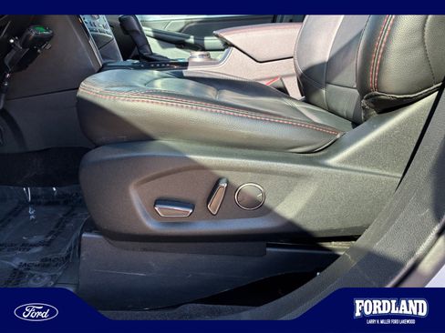 Used 2018 Ford Explorer Sport w/ Equipment Group 401A AWD/4WD image 14