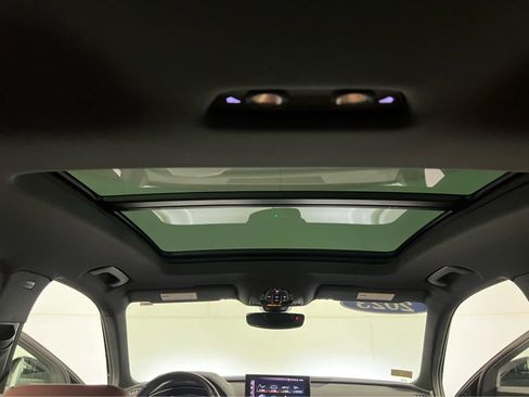 Used 2023 Audi Q5 2.0T Premium w/ Convenience Package image 14