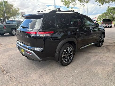 Used 2026 Nissan Pathfinder Platinum AWD/4WD image 16