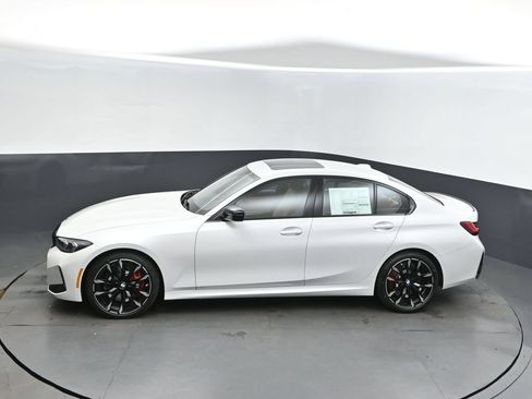 Used 2026 BMW 330i Sedan w/ M Sport Package RWD image 31