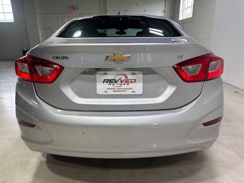 Used 2017 Chevrolet Cruze LT FWD image 6