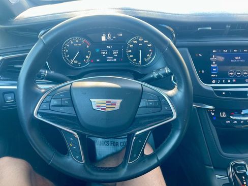 Used 2023 Cadillac XT5 Premium Luxury image 14