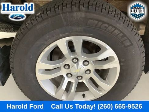 Used 2018 Chevrolet Silverado 1500 LT w/ All Star Edition AWD/4WD image 8