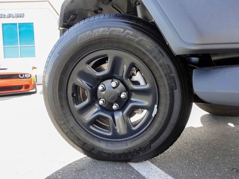 Used 2021 Jeep Wrangler Sport AWD/4WD image 11