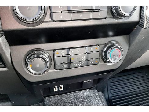 Used 2019 Ford F250 XL w/ STX Appearance Package AWD/4WD image 11