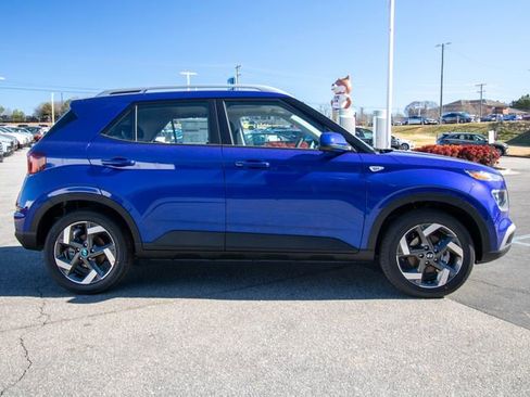 New 2026 Hyundai Venue SEL image 4