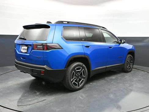 New 2026 Jeep Cherokee Laredo AWD/4WD image 31