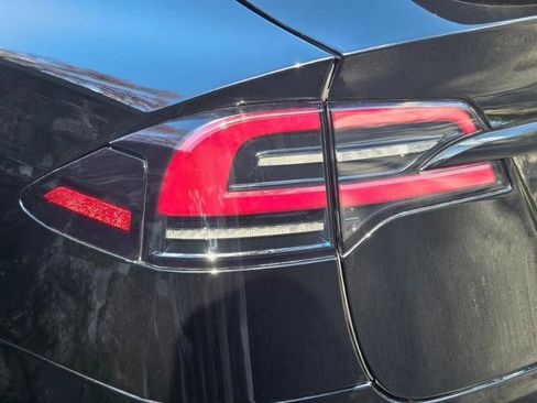 Used 2023 Tesla Model X Plaid image 28