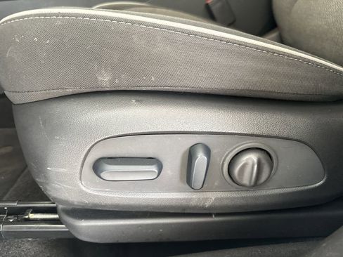 Certified 2023 Chevrolet TrailBlazer LT w/ Convenience Package image 16