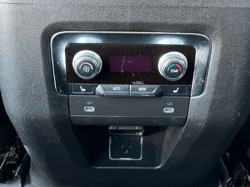 Used 2024 GMC Yukon AT4 image 17