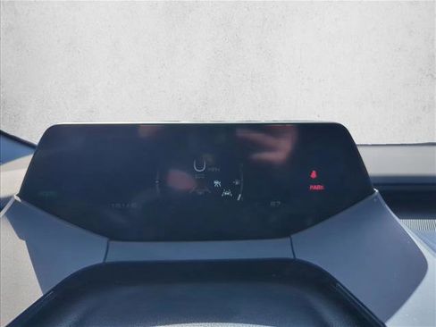 Used 2024 Toyota Prius LE FWD image 9